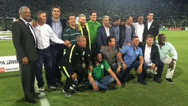 César Cueto y otros ídolos del Atlético Nacional recibieron homenaje