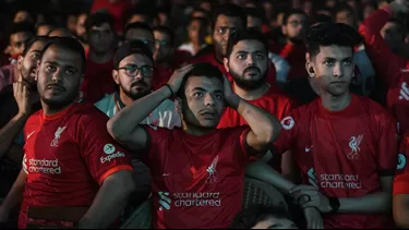 Miles de fanáticos del Liverpool no pudieron ingresar al Stade de France para ver la final. | Foto: AFP