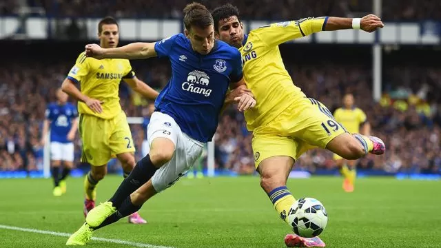 Chelsea goleó al Everton y se afianza en la cima de la Premier League