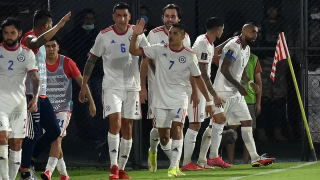 Chile ganó 1-0 en Paraguay y se metió momentáneamente en zona de repechaje