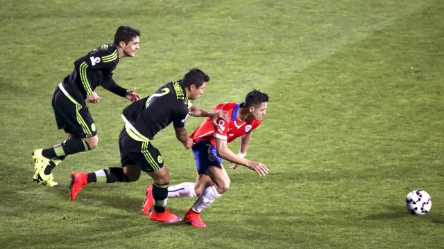 Chile y M&amp;eacute;xico empataron 3-3 por el Grupo A de la Copa Am&amp;eacute;rica (EFE)-foto-9