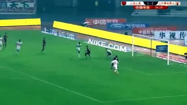 China: este gol de Papiss Cisse hace recordar a los del Checho Ibarra