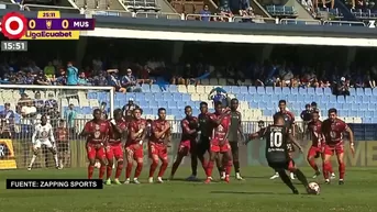 Christian Cueva casi anota un golazo en la victoria de Emelec