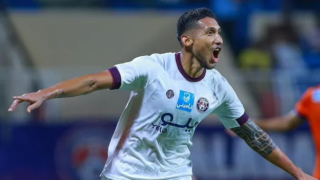 Christofer Gonzáles marcó su primer gol en Arabia Saudita con el Al-Adalh
