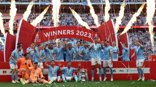 City ganó 2-1 el Derbi de Manchester y conquistó la FA Cup