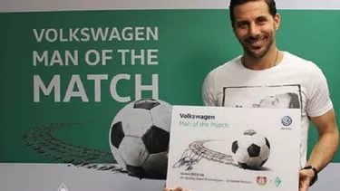 Claudio Pizarro fue elegido el &amp;#039;Jugador del Partido&amp;#039; ante Leverkusen.