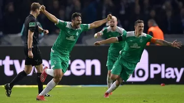 Pizarro sigue liderando la tabla de goleadores de jugadores extranjeros en Bundesliga. | Foto: EFE