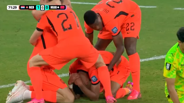 Cody Gakpo ROMPIÓ EN LLANTO tras anotar el 1-0 de Países Bajos sobre Marruecos / Foto: DSports