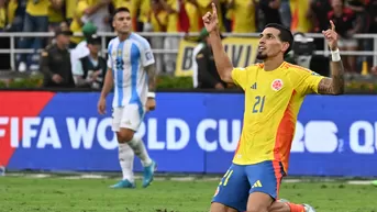 Colombia derrotó 2-1 a Argentina con un polémico penal