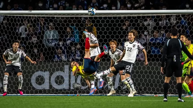 Colombia venció 2-1 a Japón con golazo de chalaca de Rafael Santos Borré