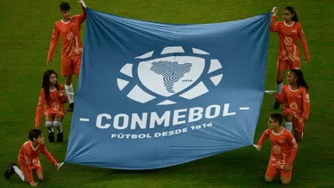 El anuncio lo hizo el presidente de la Conmebol, Alejandro Domínguez. | Foto: Conmebol