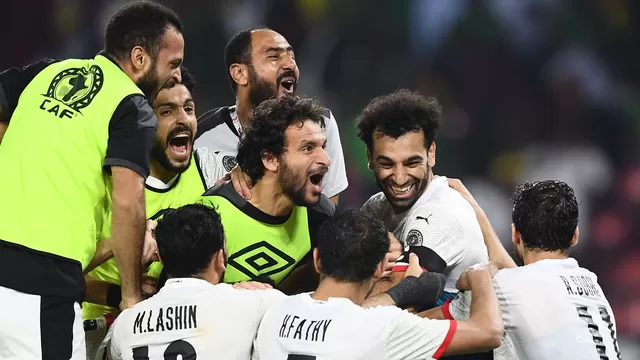 Copa Africana: Egipto vence por penales a Camerún y enfrentará a Senegal en la final
