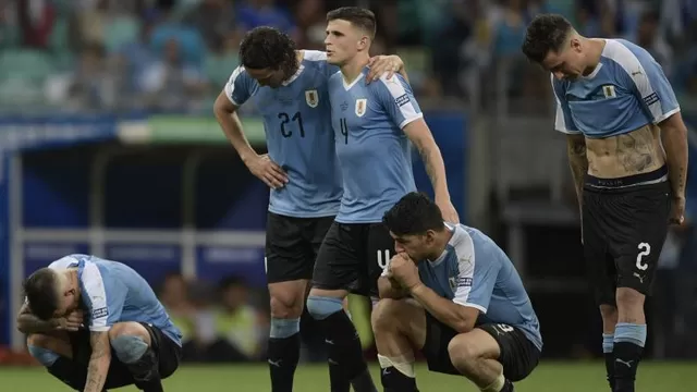 En Uruguay no se olvidan del VAR y la eliminación de su selección. | Foto: AFP