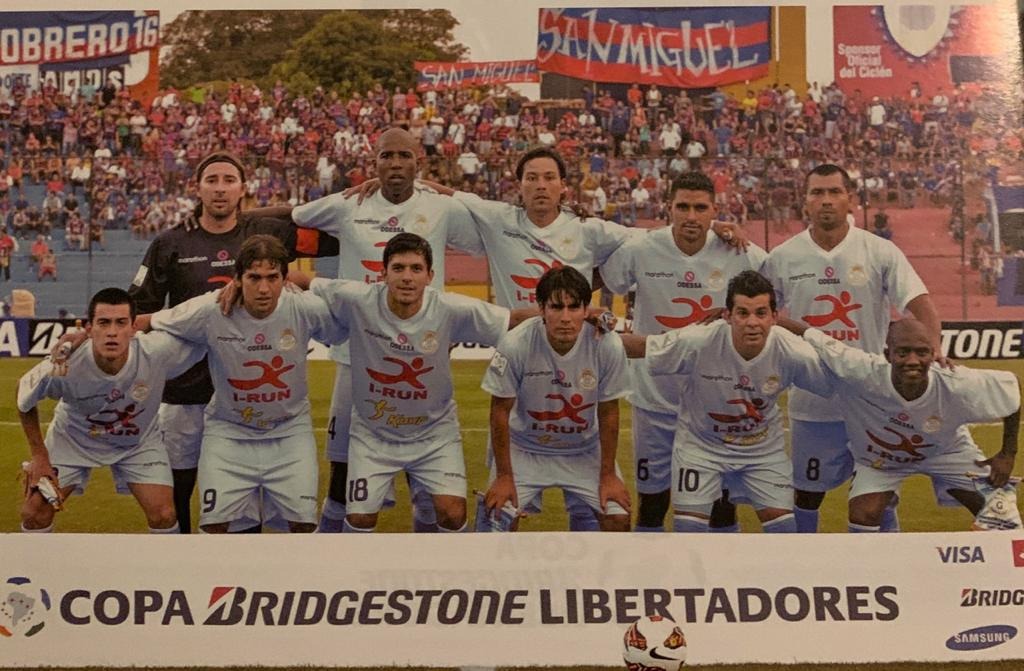 Copa Libertadores Real Garcilaso El Ultimo Club Peruano En Destacar A Nivel Continental Peru Cusco Copa Libertadores 13 America Deportes