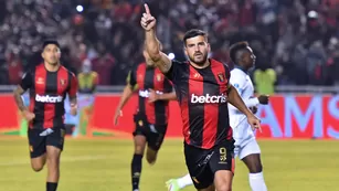 Copa Sudamericana: Bernardo Cuesta integra el once ideal del certamen 2022
