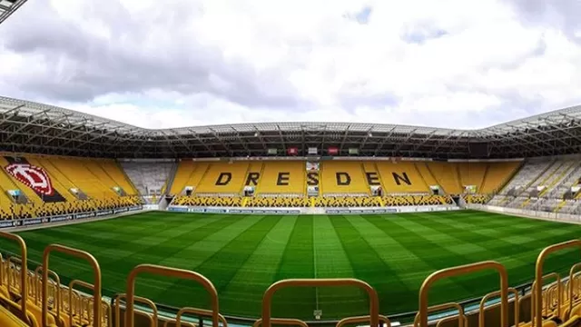 Dynamo Dresden disputa la segunda división en Alemania. | Foto: Instagram