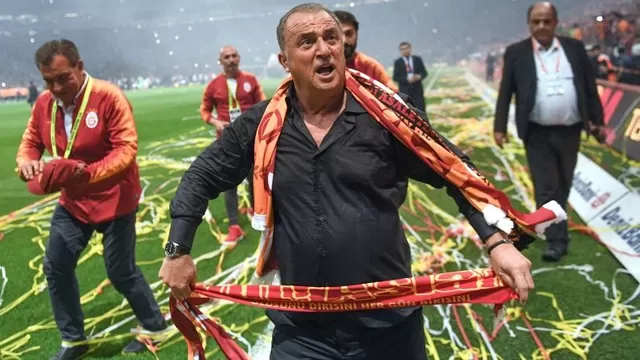 Fatih Terim, entrenador del Galatasaray de 66 años. | Foto: AFP