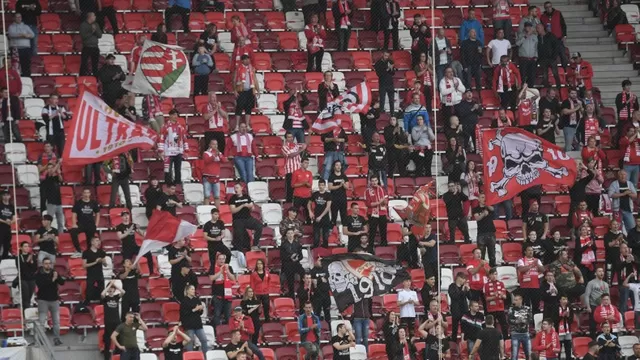 Hungría es el primer país en Europa que permite hinchas en la reanudación del fútbol. | Foto: AFP/Video: YouTube