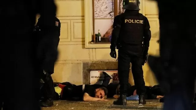 La policía antidisturbios tuvo que reaccionar | Video: Facebook.