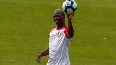 Luis Advíncula tiene 30 años | Foto: AFP.