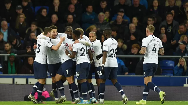 Tottenham anunció la reducción de sueldos de sus trabajadores, pero no de futbolistas. | Foto: AFP