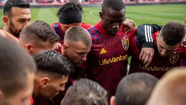 Los jugadores del Real Salt Lake la pasan mal | Foto: Real Salt Lake.