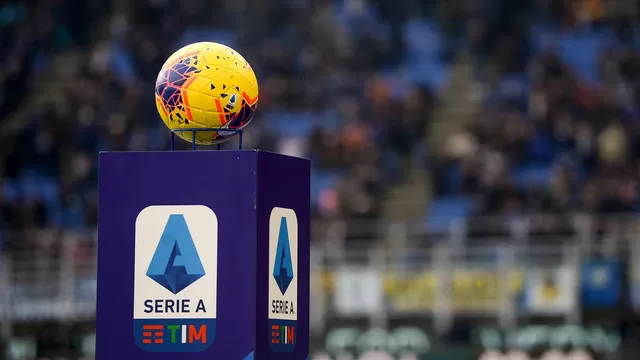 Al fútbol italiano ingresa gracias a sus patrocinadores unos 600 millones de euros por temporada. | Foto: AFP