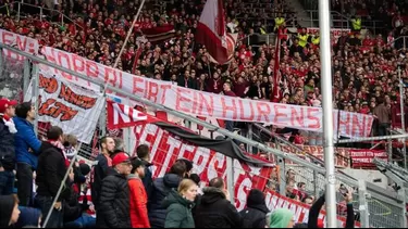 Los ultras alemanes muestran su mejor rostro | Foto: AFP.