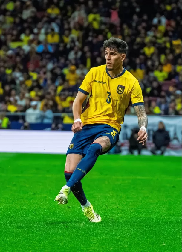 Piero Hincapié es uno de los jugadores que más ha crecido en Ecuador. Ganó todo en Leverkusen y ahora triunfa en Arsenal. | Foto: X de @LaTri Piero Hincapié es uno de los jugadores que más ha crecido en Ecuador. Ganó todo en Leverkusen y ahora triunfa en Arsenal. | Foto: X de @LaTri