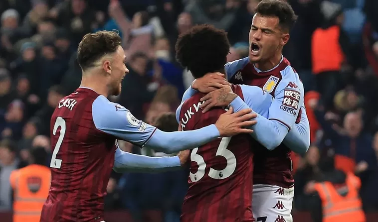 Coutinho anotó y evitó caída ante Manchester United en su debut con Aston Villa