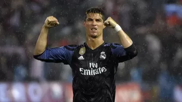 Cristiano festeja en el Calderón. (AFP)