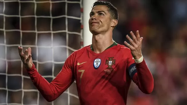 Cristiano Ronaldo tuvo que ser sustituido en el primer tiempo. | Foto: AFP