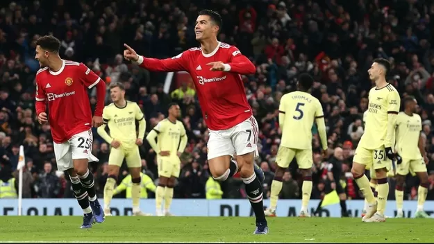 Cristiano Ronaldo: Doblete, triunfo sobre Arsenal y 801 goles en competiciones oficiales