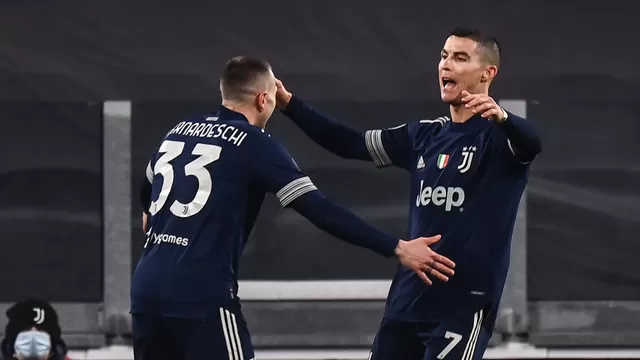 Con gol de Cristiano, Juventus ganó 3-1 al Sassuolo y apretó la Serie A