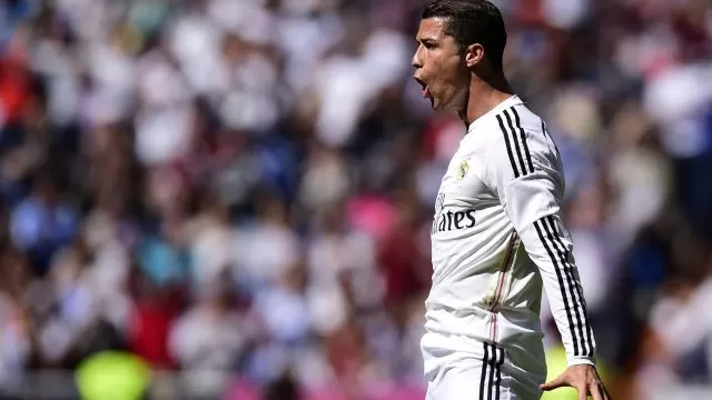Cristiano Ronaldo marcó de tiro libre después casi un año