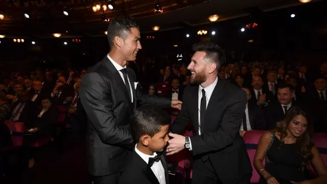 &amp;iexcl;Cristiano y Messi se encuentra en la gala!-foto-3
