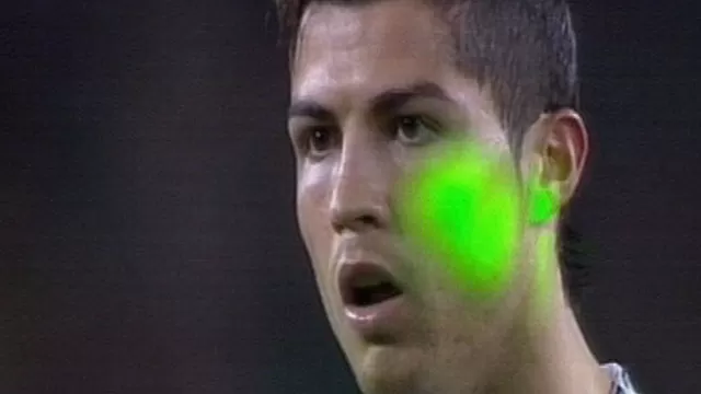 Cristiano Ronaldo y su molestia con hincha que lo apuntó con un láser