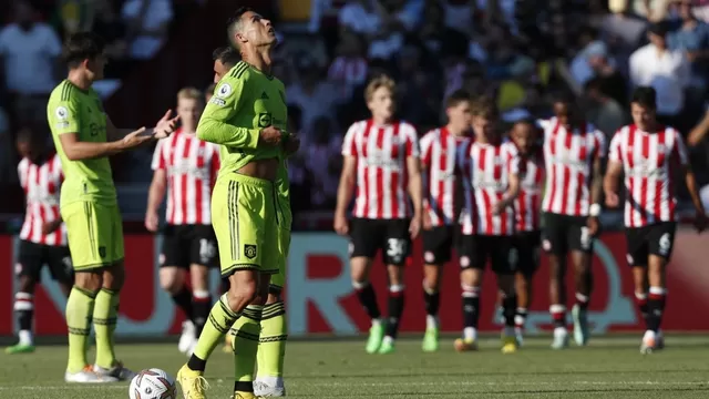 Cristiano y su reacción tras el cuarto gol del Brentford ante Manchester United