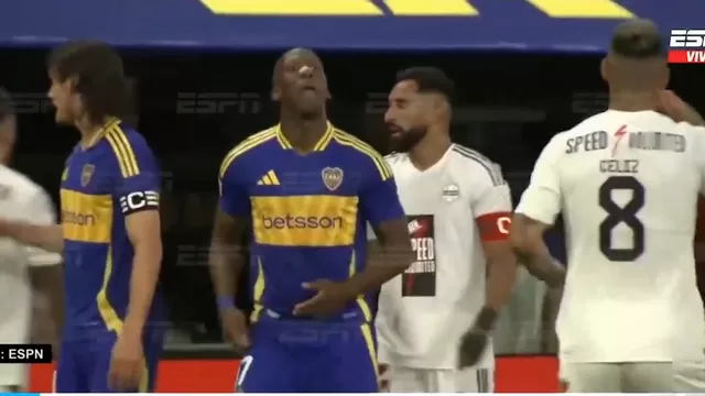 Luis Advíncula: Tenso cruce de palabras con rival en Argentina en duelo Boca con Riestra. | Video: AD