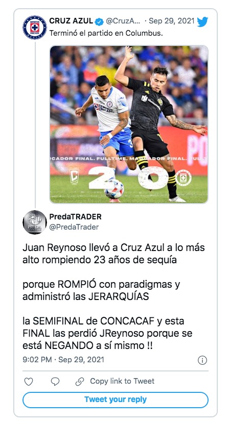 Hinchas del Cruz Azul &#39;explotan&#39; contra Juan Reynoso.