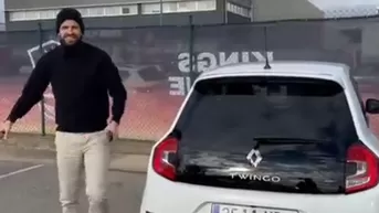 ¡Cumplió su palabra! Gerard Piqué llegó en un auto Twingo a la Kings League