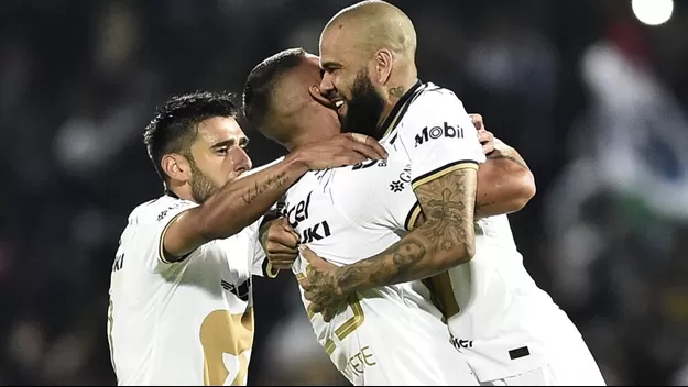Dani Alves debutó en México con asistencia para agónico empate ante Mazatlán