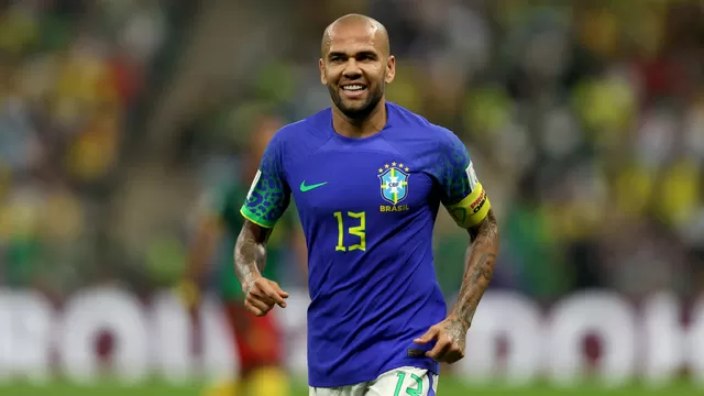 Dani Alves se convirtió en el futbolista más veterano de Brasil en la historia del los Mundiales