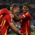 Dani Olmo hace que Jules Koundé anote en su arco dé el 2-1 para España