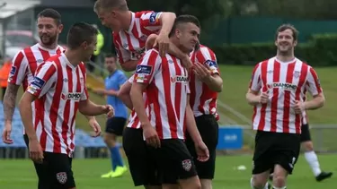 El Derry City y una de las peores fotos oficiales de un plantel El Derry City y una de las peores fotos oficiales de un plantel