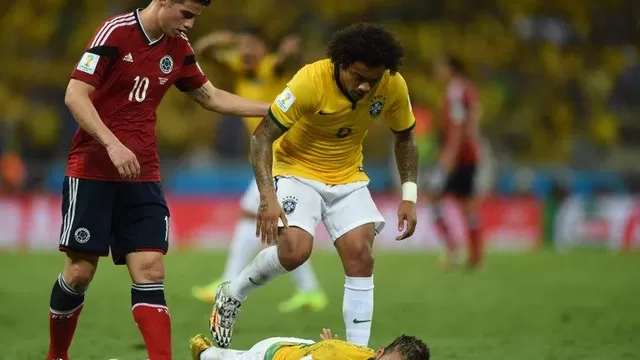 Los desgarradores gestos de dolor de Neymar tras falta que lo dejó sin Mundial-foto-7