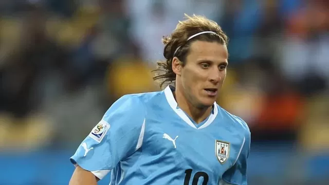 Diego Forlán asume la dirección técnica de Uruguay. Foto: Britannia