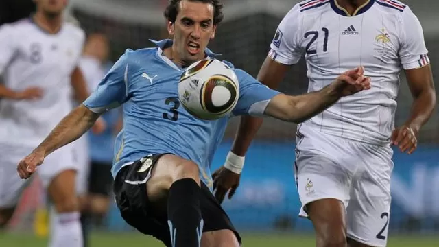 Diego Godín y un meme de burla contra Costa Rica para el Mundial 2014