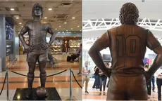 Diego Maradona: Inauguran estatua del 'Pelusa' en el principal aeropuerto de Argentina - Noticias de diego-manicero