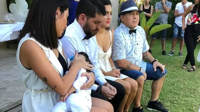 Tras salir de una clínica, Maradona participó del bautizo de su nieto | Foto: Teleshow.